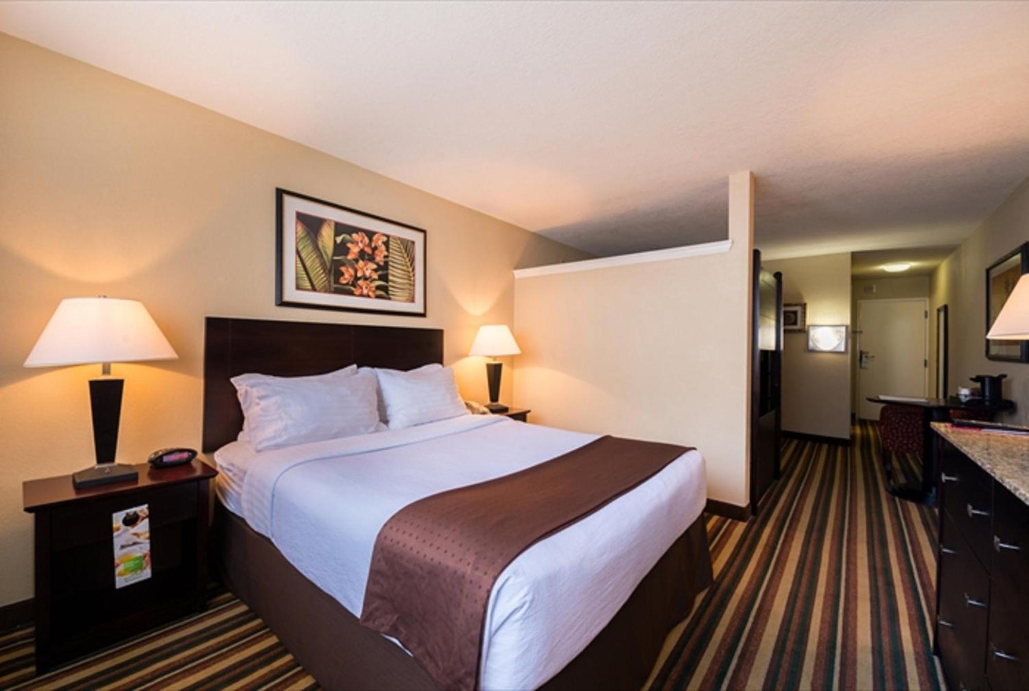 Holiday Inn & Suites Orlando Sw - Celebration Area By Ihg Kissimmee Extérieur photo